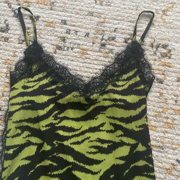 ZEBRA PRINT LACE SLIP DRESS - Picture 5 of 8